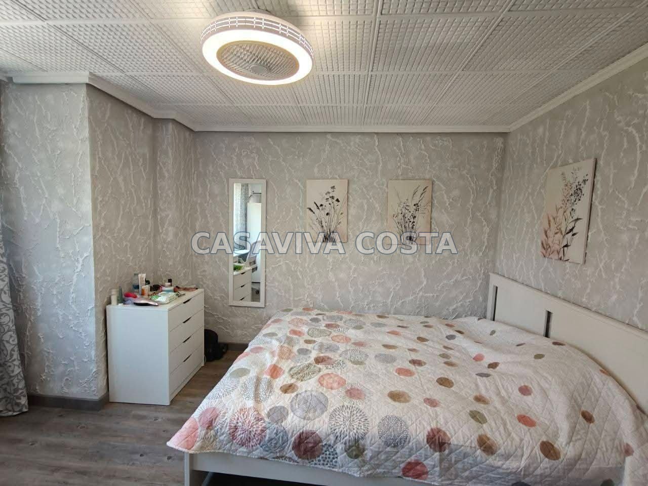 Investitionswohnung mit 5 Schlafzimmern in Xirivella, Valencia foto 1