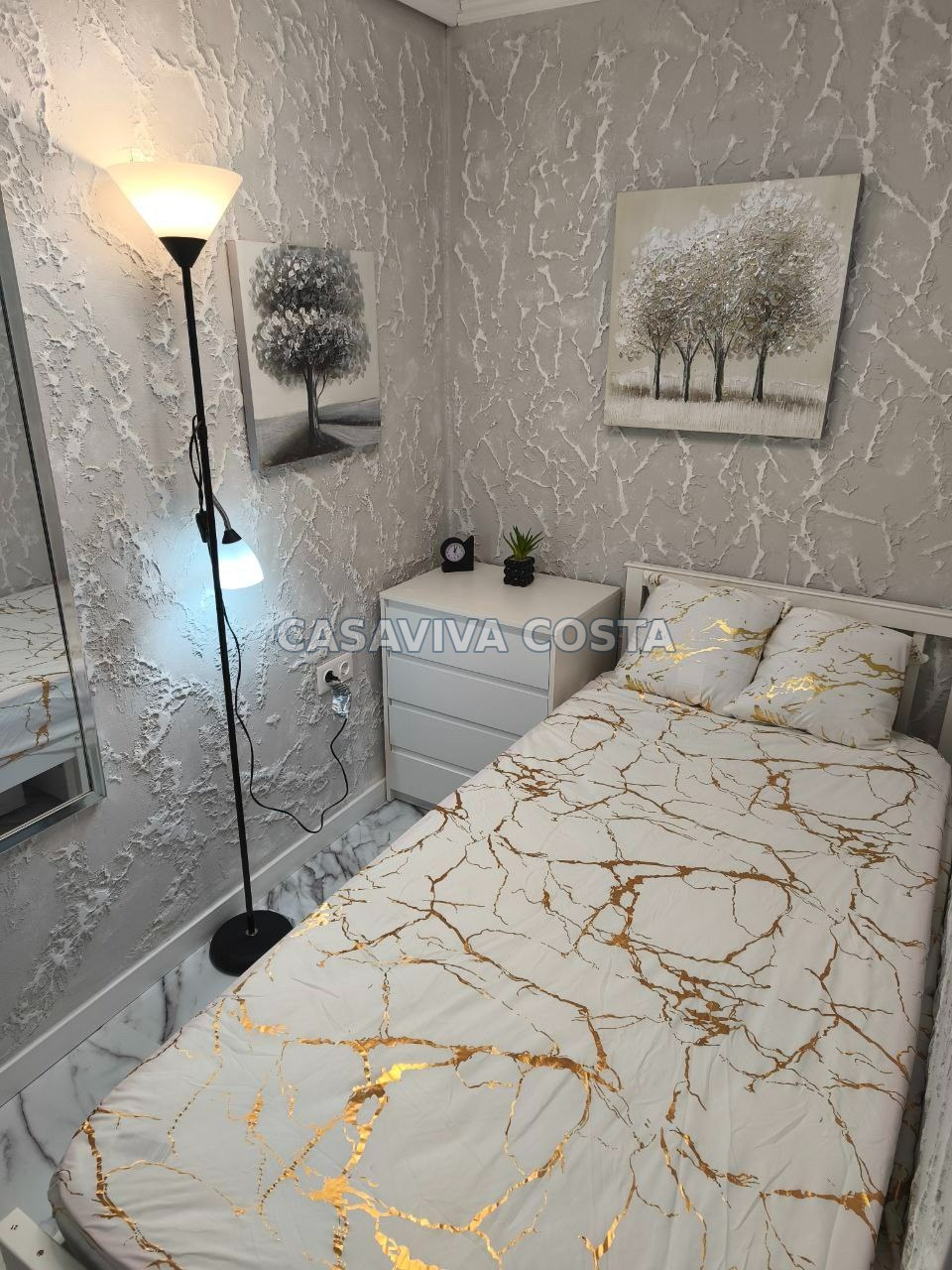 Investitionswohnung mit 5 Schlafzimmern in Xirivella, Valencia Foto 14