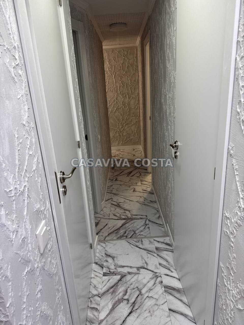 Investitionswohnung mit 5 Schlafzimmern in Xirivella, Valencia Foto 11