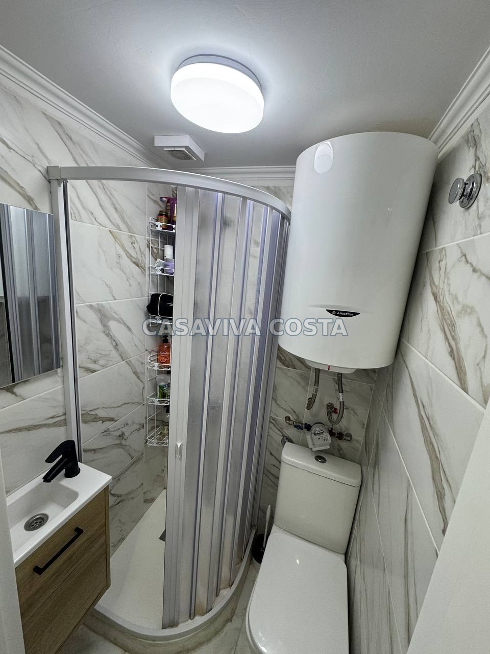 Investitionswohnung mit 5 Schlafzimmern in Xirivella, Valencia Foto 8