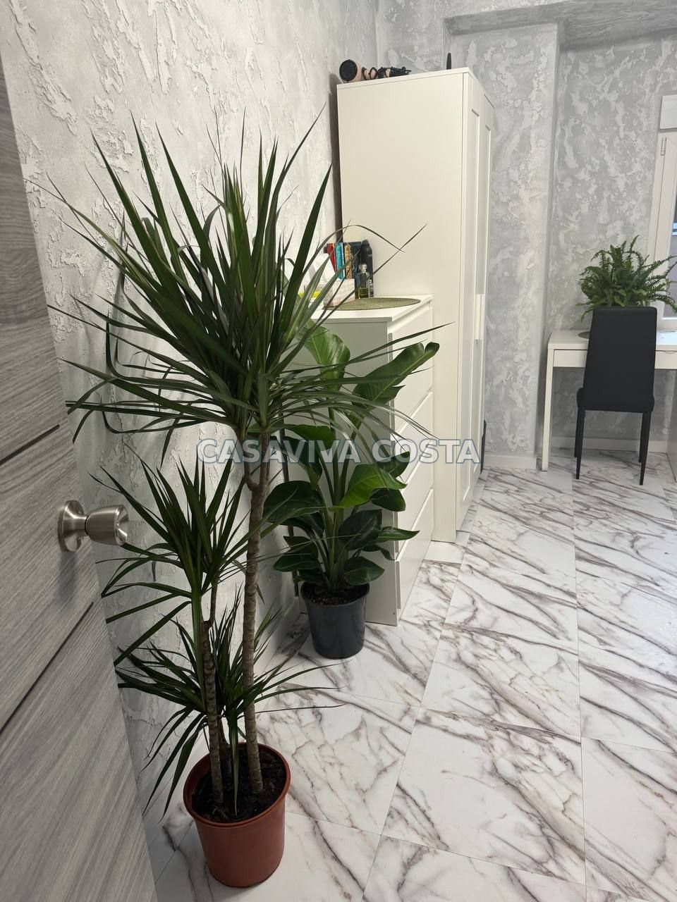 Investitionswohnung mit 5 Schlafzimmern in Mislata, Valencia Foto 8