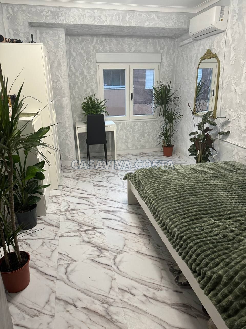 Investitionswohnung mit 5 Schlafzimmern in Mislata, Valencia hauptfoto